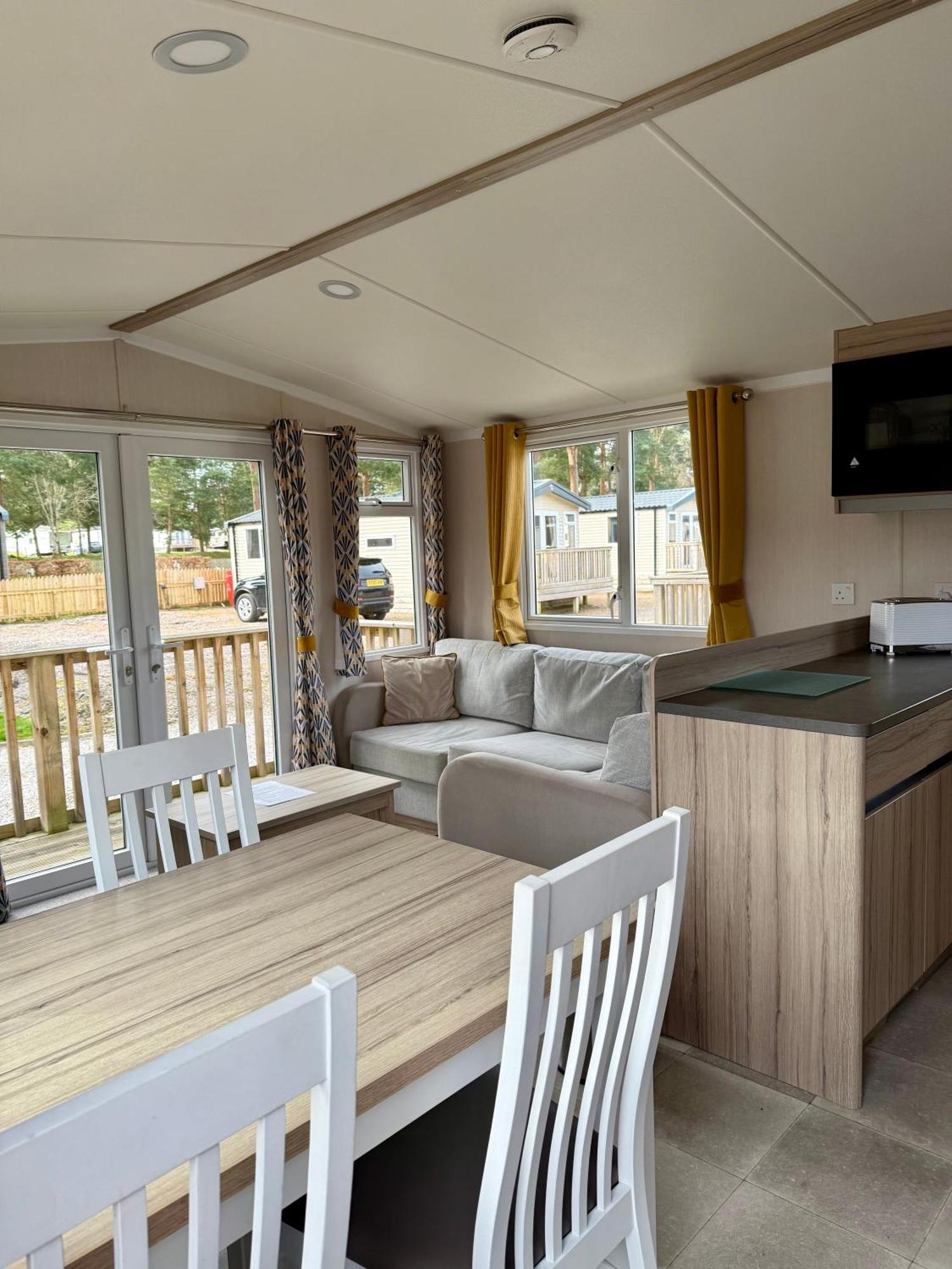 The Trout Van - Beautiful, Luxury Static Caravan Aberlour Dış mekan fotoğraf
